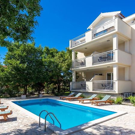 2 Bedroom Beautiful Apartment In Pinezici Екстер'єр фото