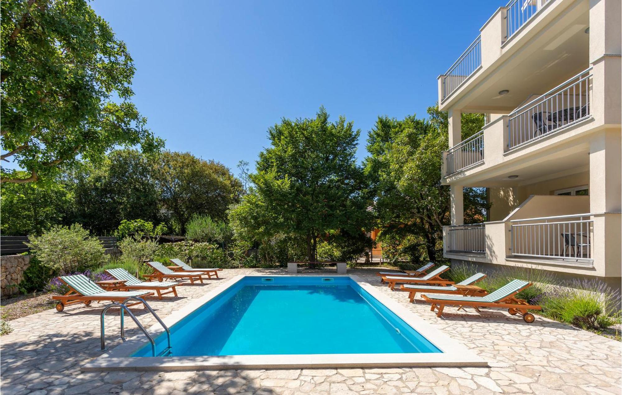 2 Bedroom Beautiful Apartment In Pinezici Екстер'єр фото